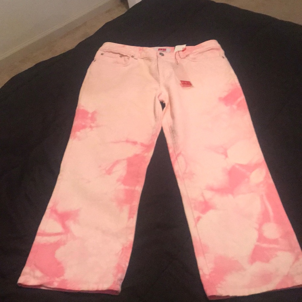 Tie Die ABS by Allen Schwartz Capri jeans.